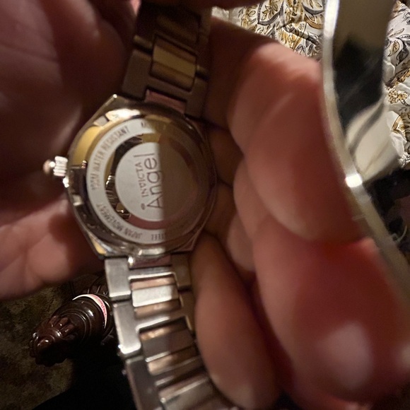 Invicta watch in silver and pink - Picture 4 of 4